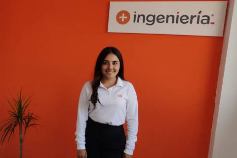 Katherine Jejen en la sede de MAS Ingeniería, en Valencia.